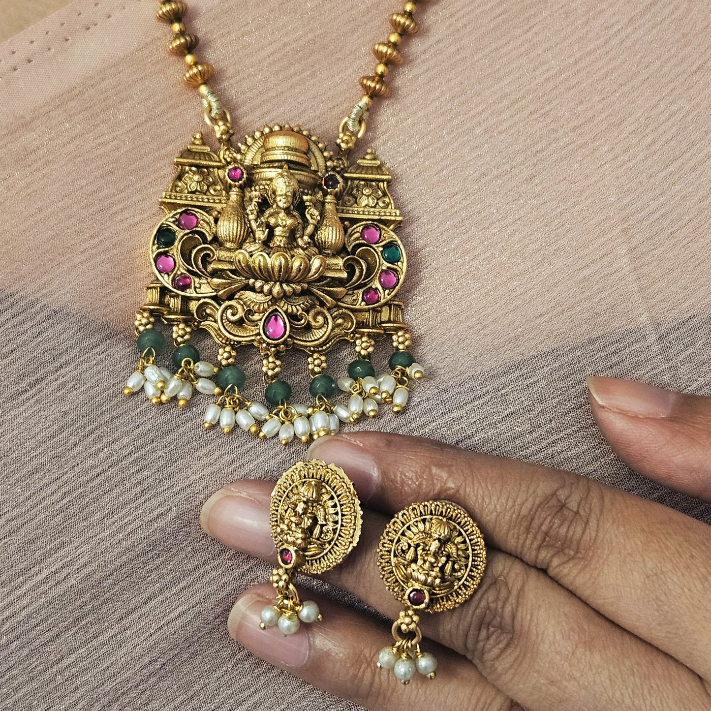 Long haram Lakshmi