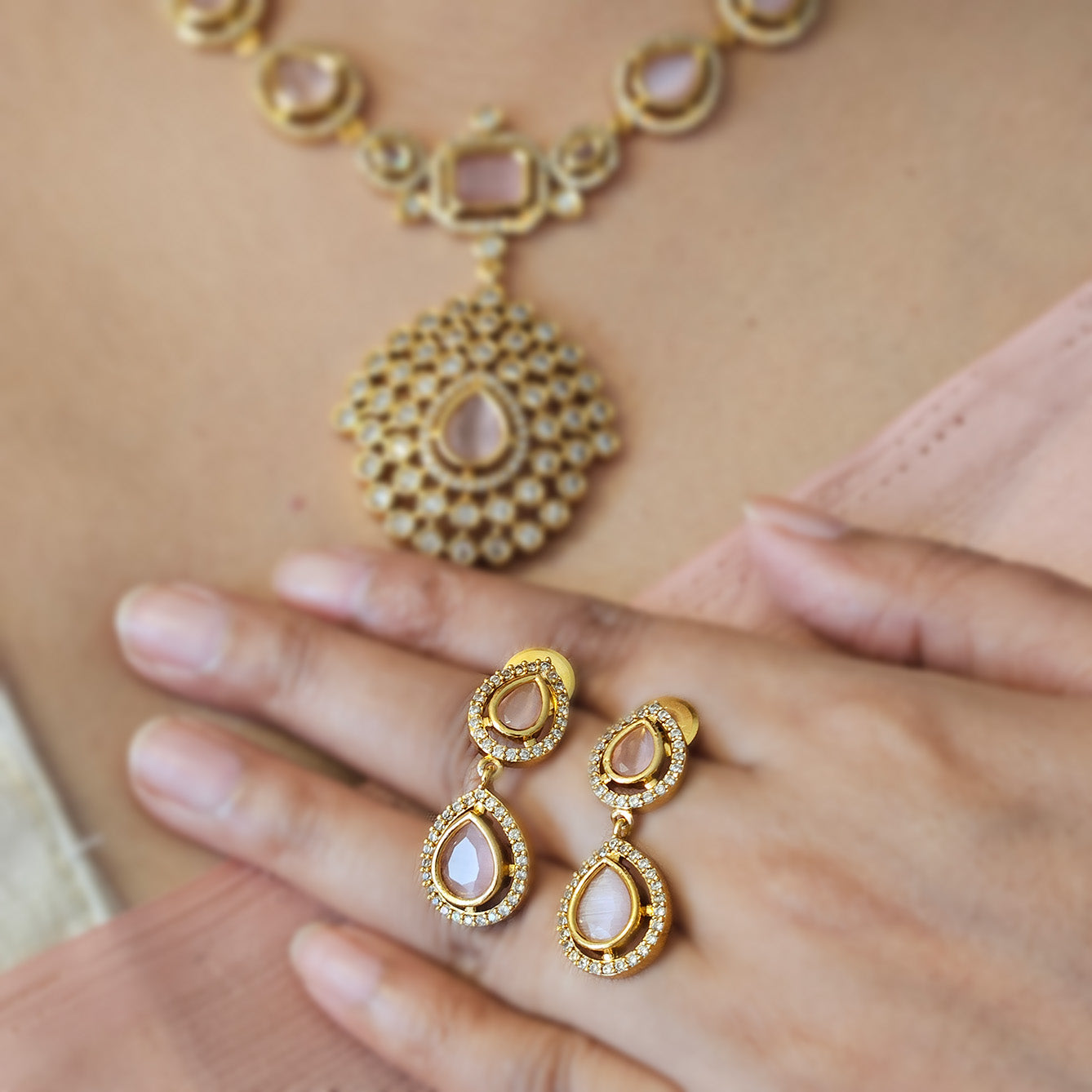 Ad stone necklace - Pink stones - Premium quality