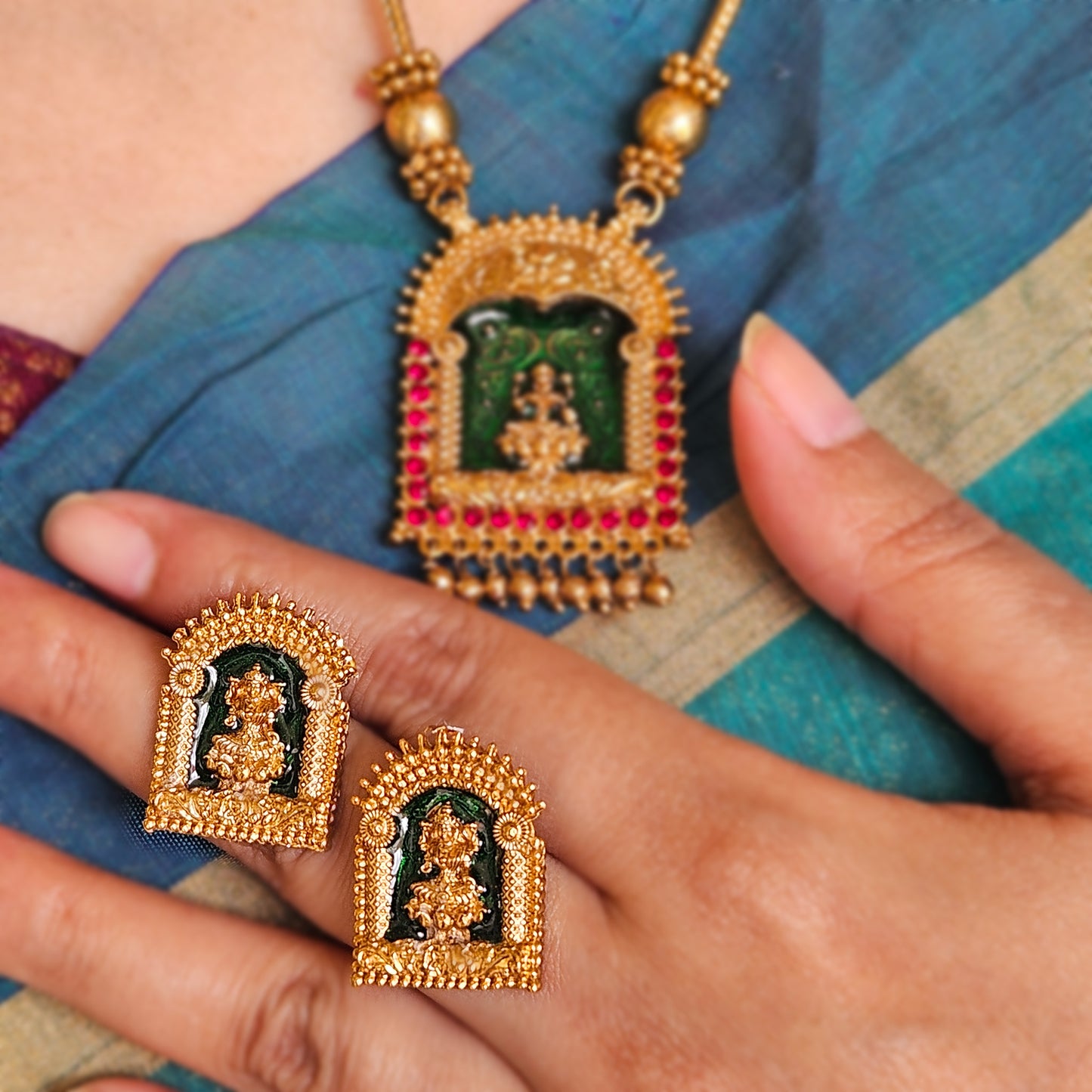 Long chain - temple Lakshmi