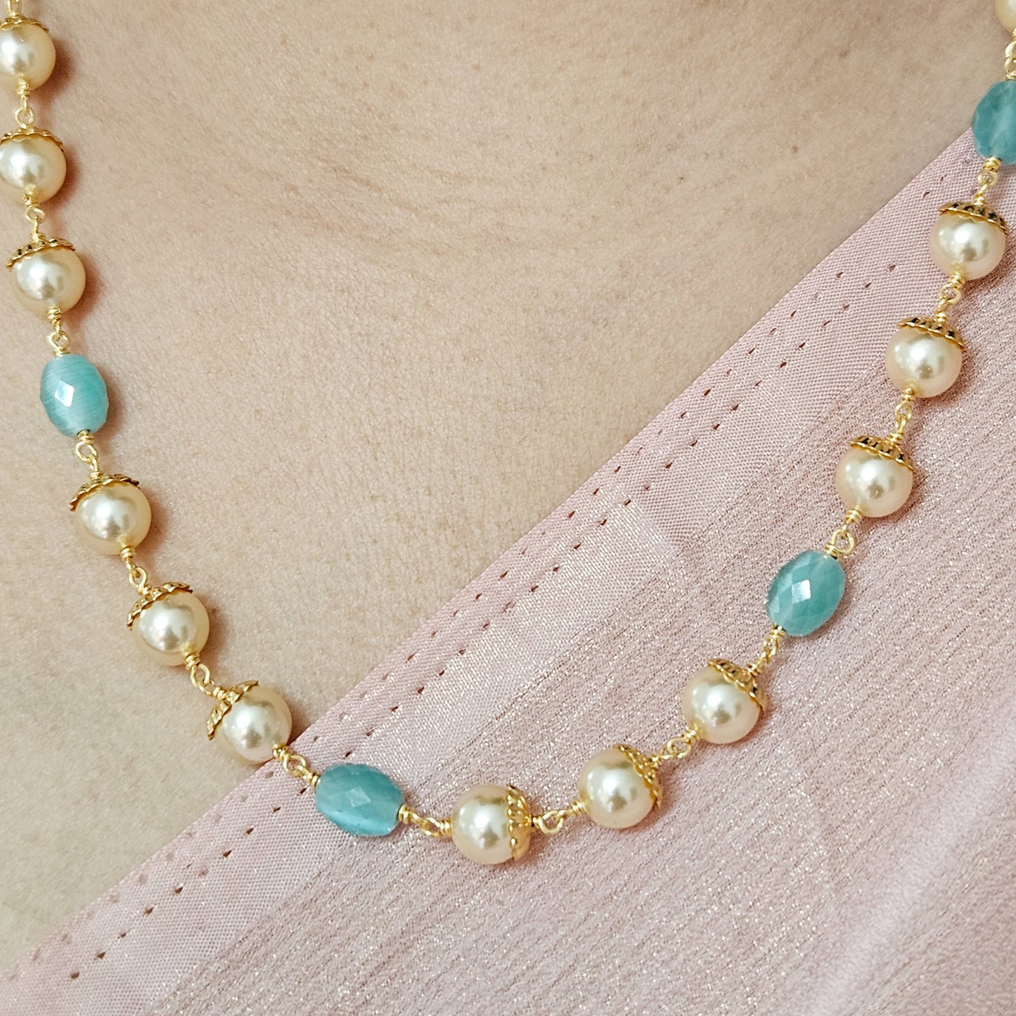 Pearl chain - Blue and white