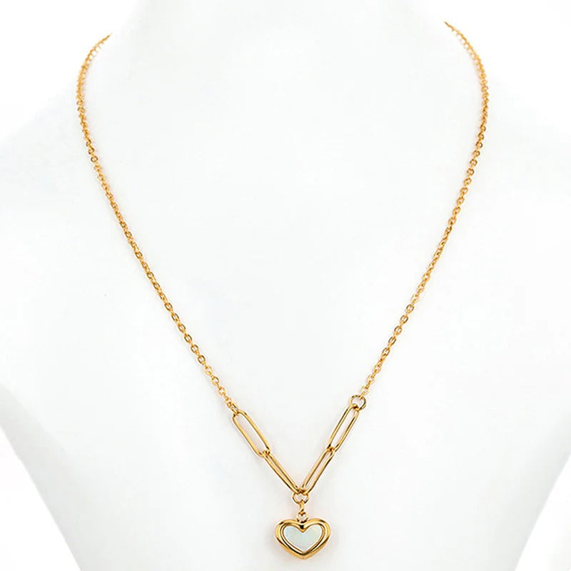 Stainless steel anti tarnish golden chain with small heart shaped pendant - white