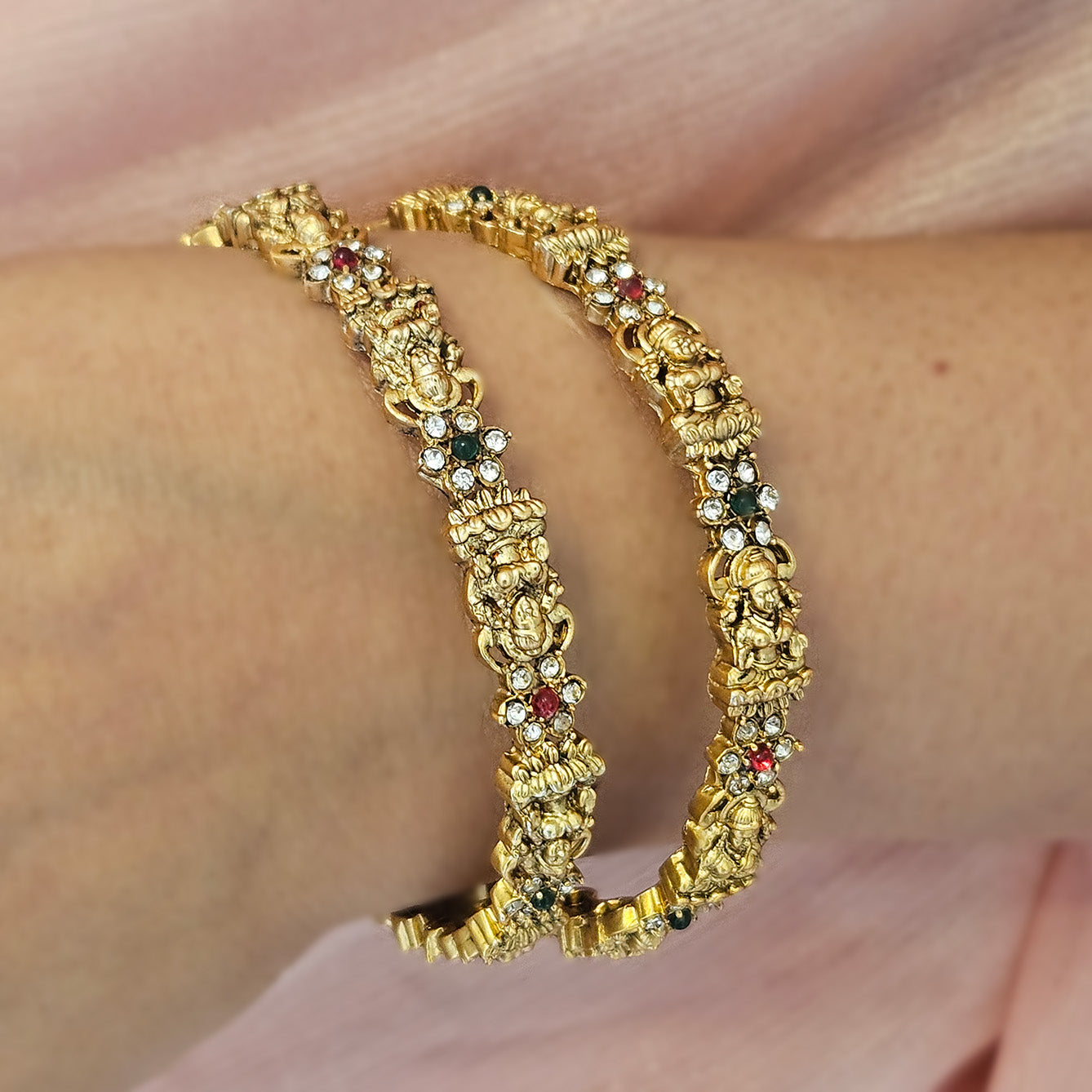 Lakshmi bangles set of 2, Size 2.4