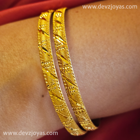 Bangles set of 2. size 2.4