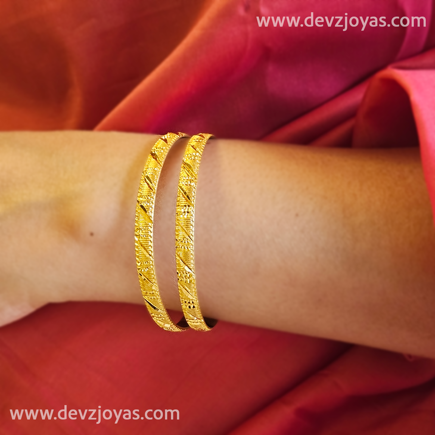 Bangles set of 2. size 2.4