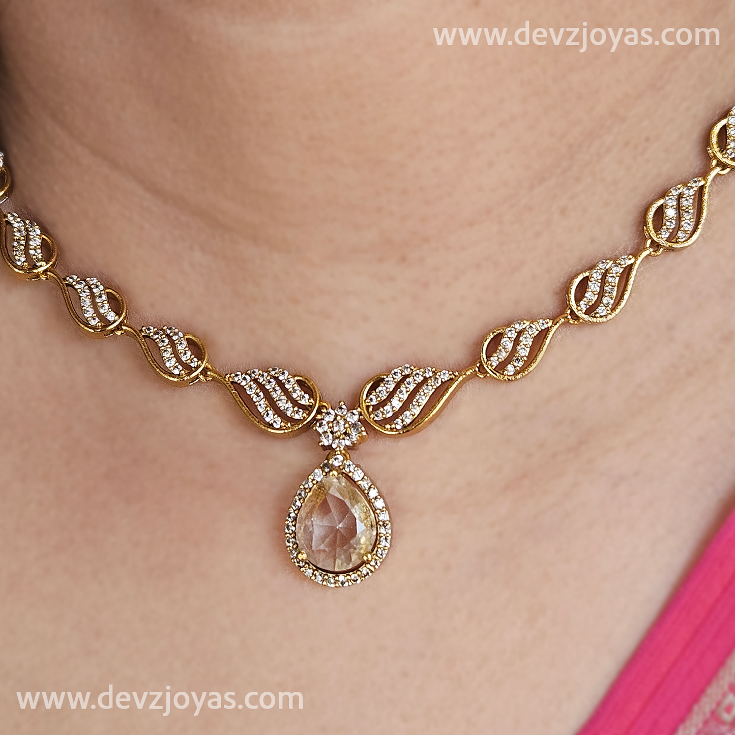 AD stone necklace white