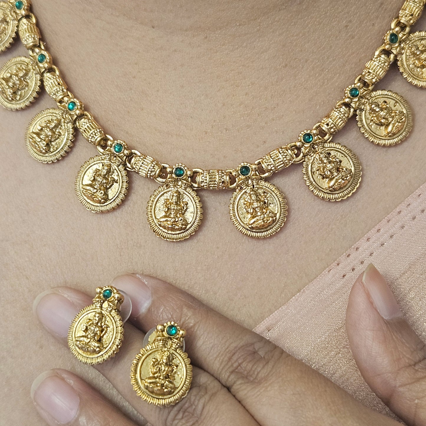 Necklace set coin Lakshmi