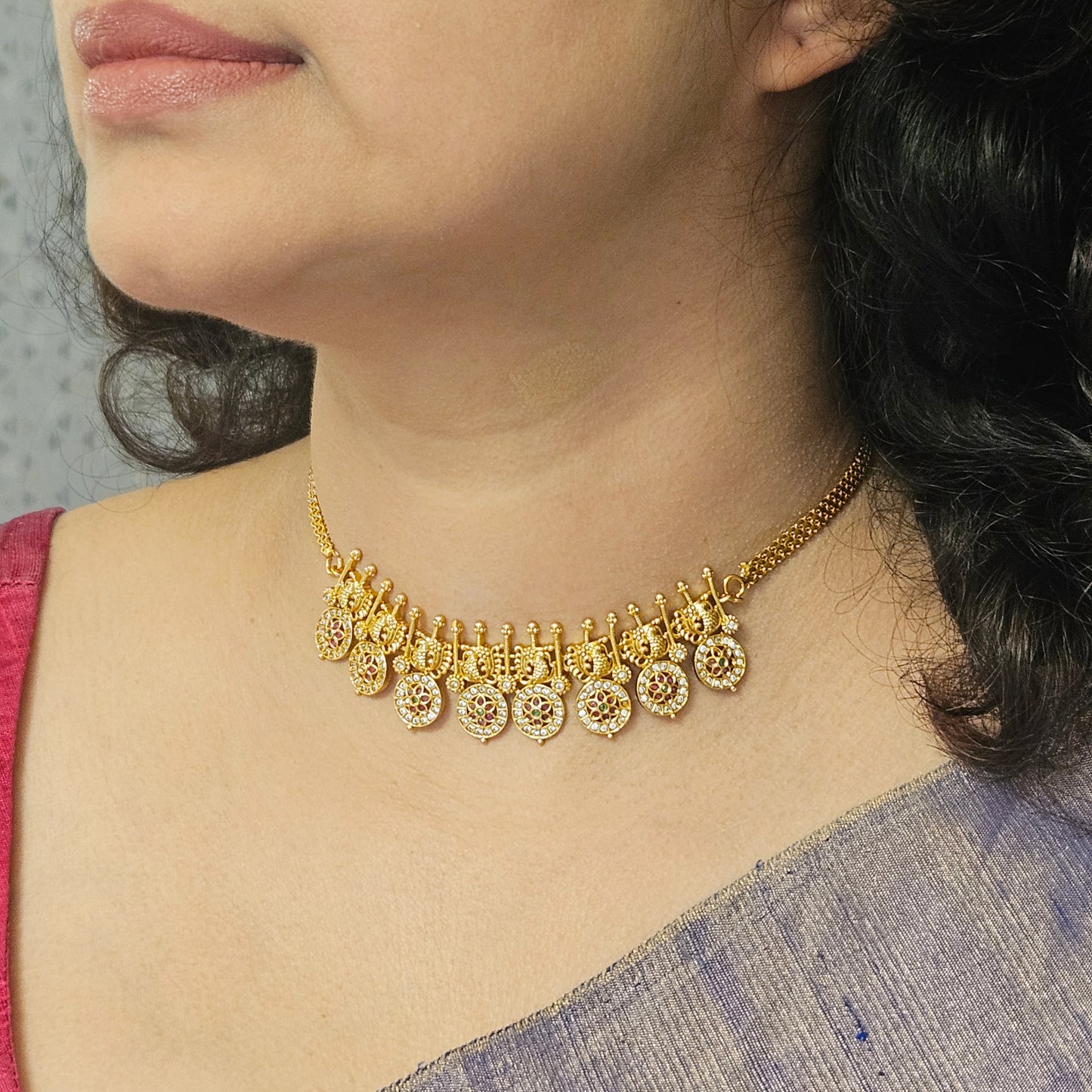 1 Choker Mayuri