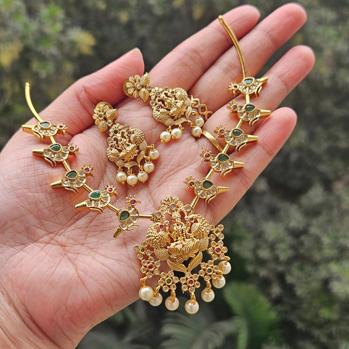Necklace set Lakshmi pendant bird design