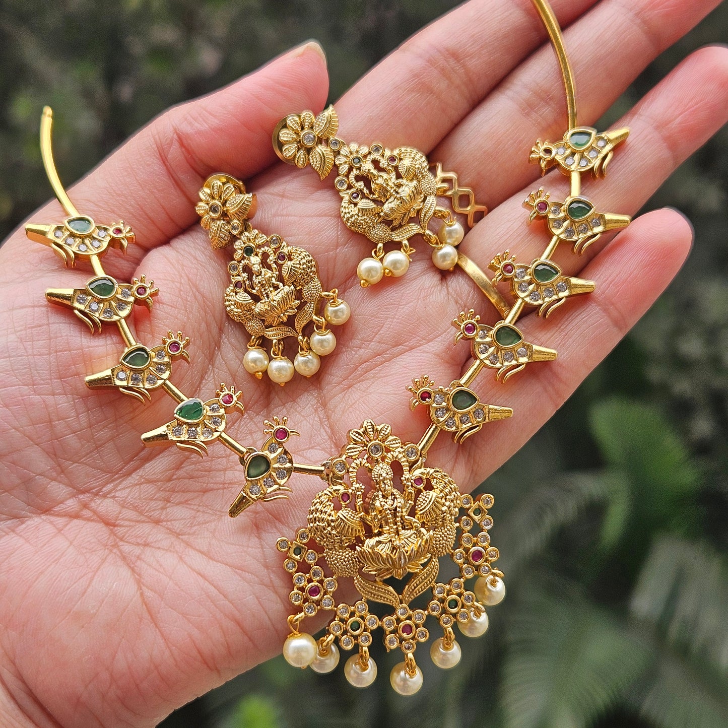 Necklace set Lakshmi pendant bird design