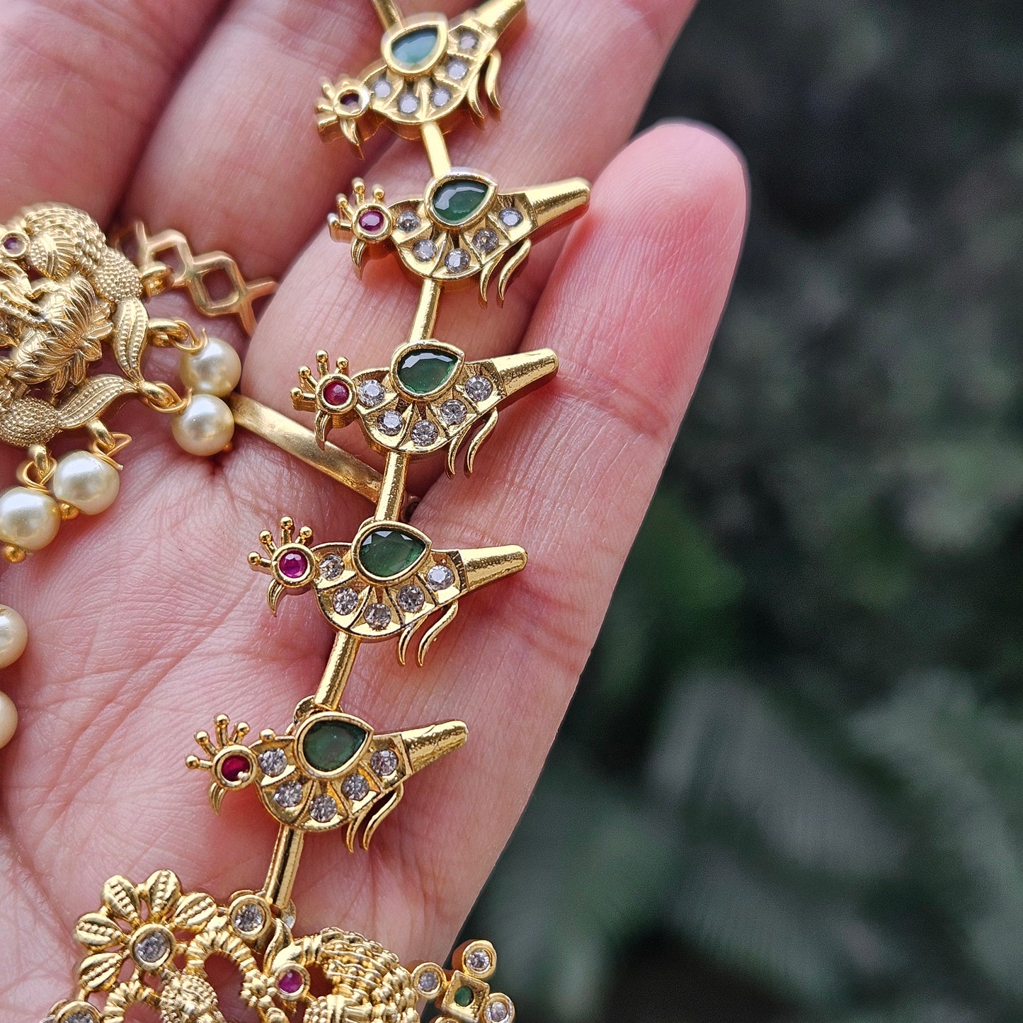 Necklace set Lakshmi pendant bird design