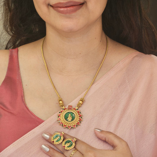 Short haram Lakshmi green