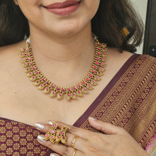 Necklace Mango with ruby stones