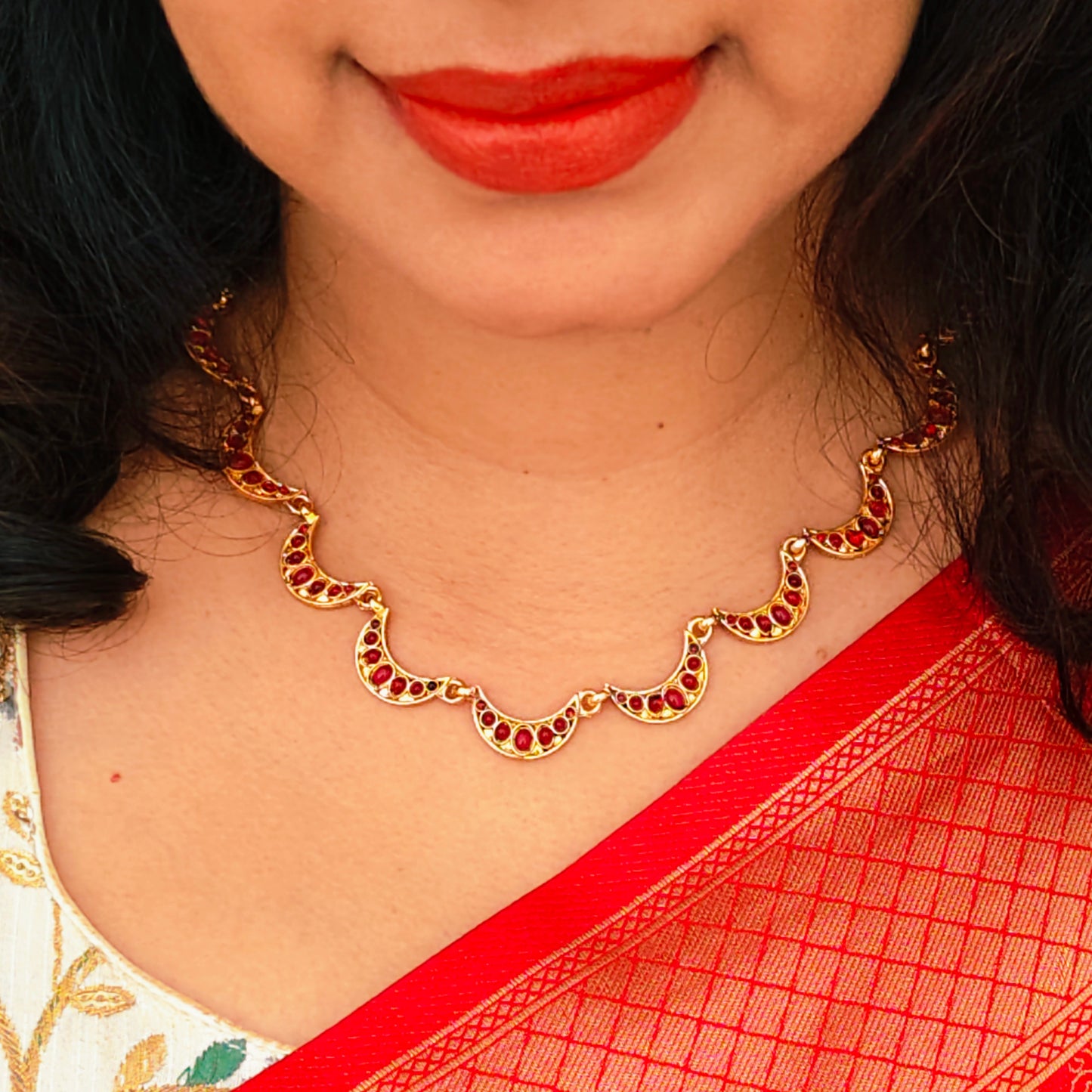 Necklace set moon ruby