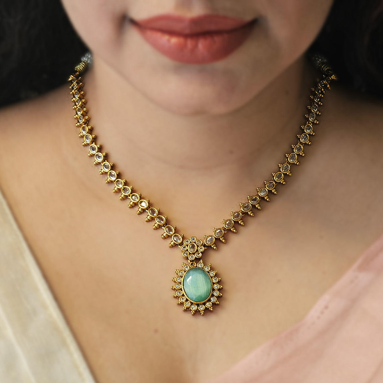 AD stone necklace with Victoria stone pendant and earrings - Premium quality