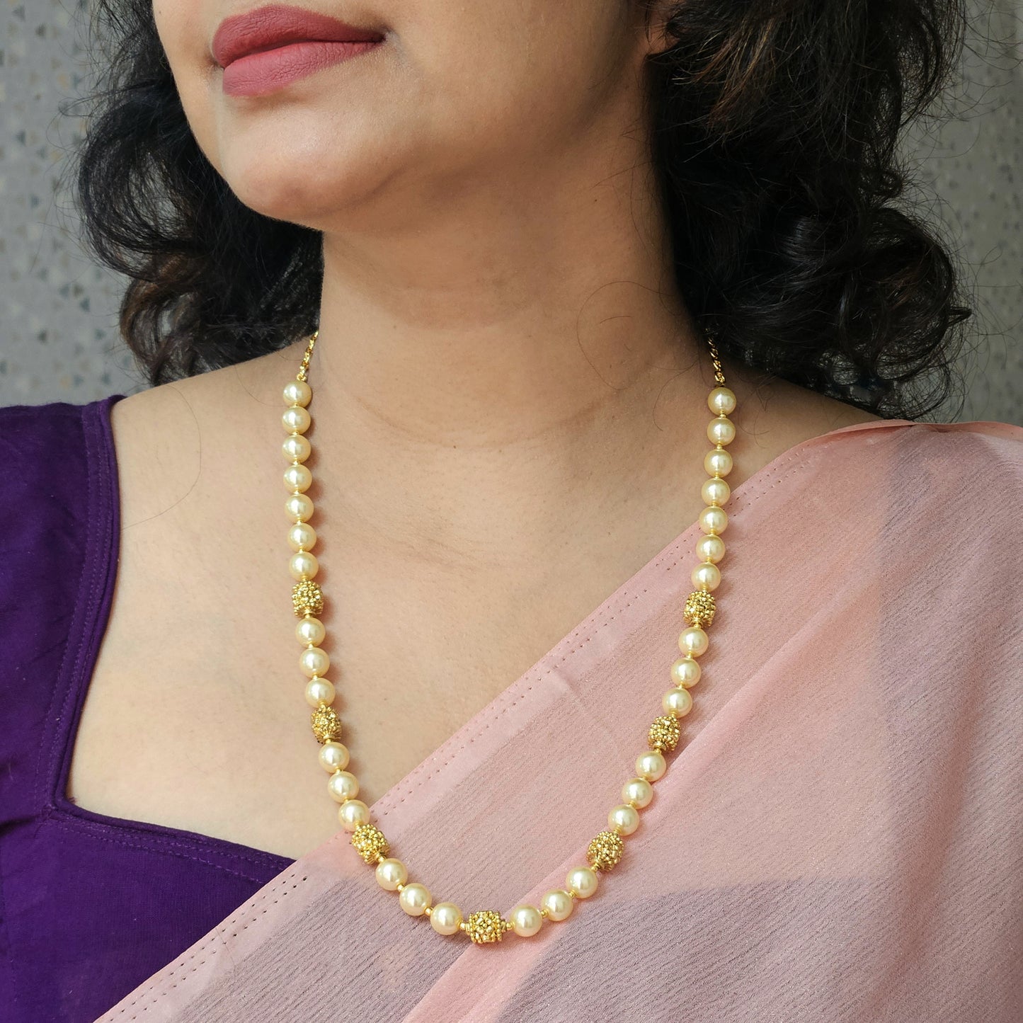 Pearl chain - Sworozki pearls and golden beads