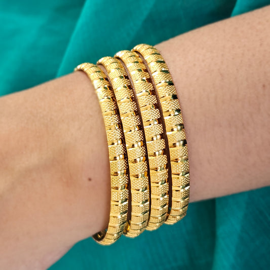 Bangles set of 4 size:2.4