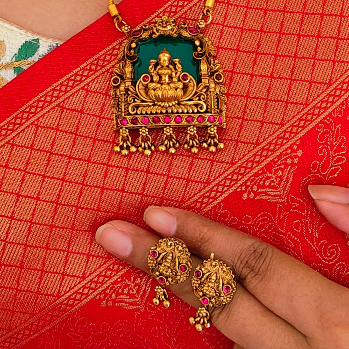 Short haram double layer Lakshmi green