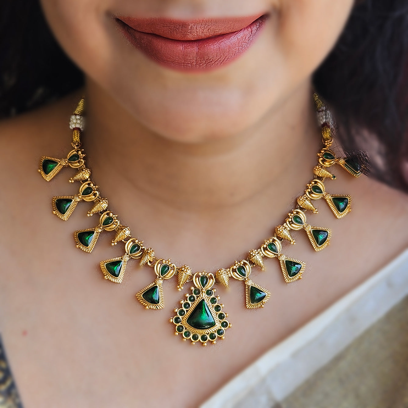 Palakka green with earrings