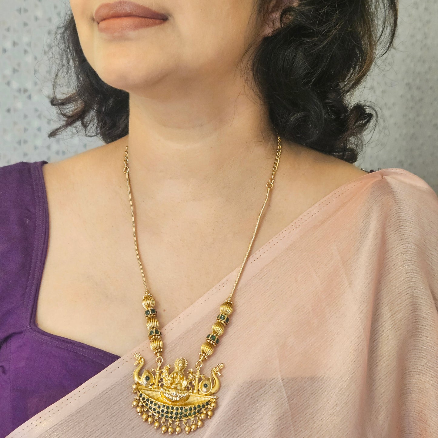 Short haram Lakshmi