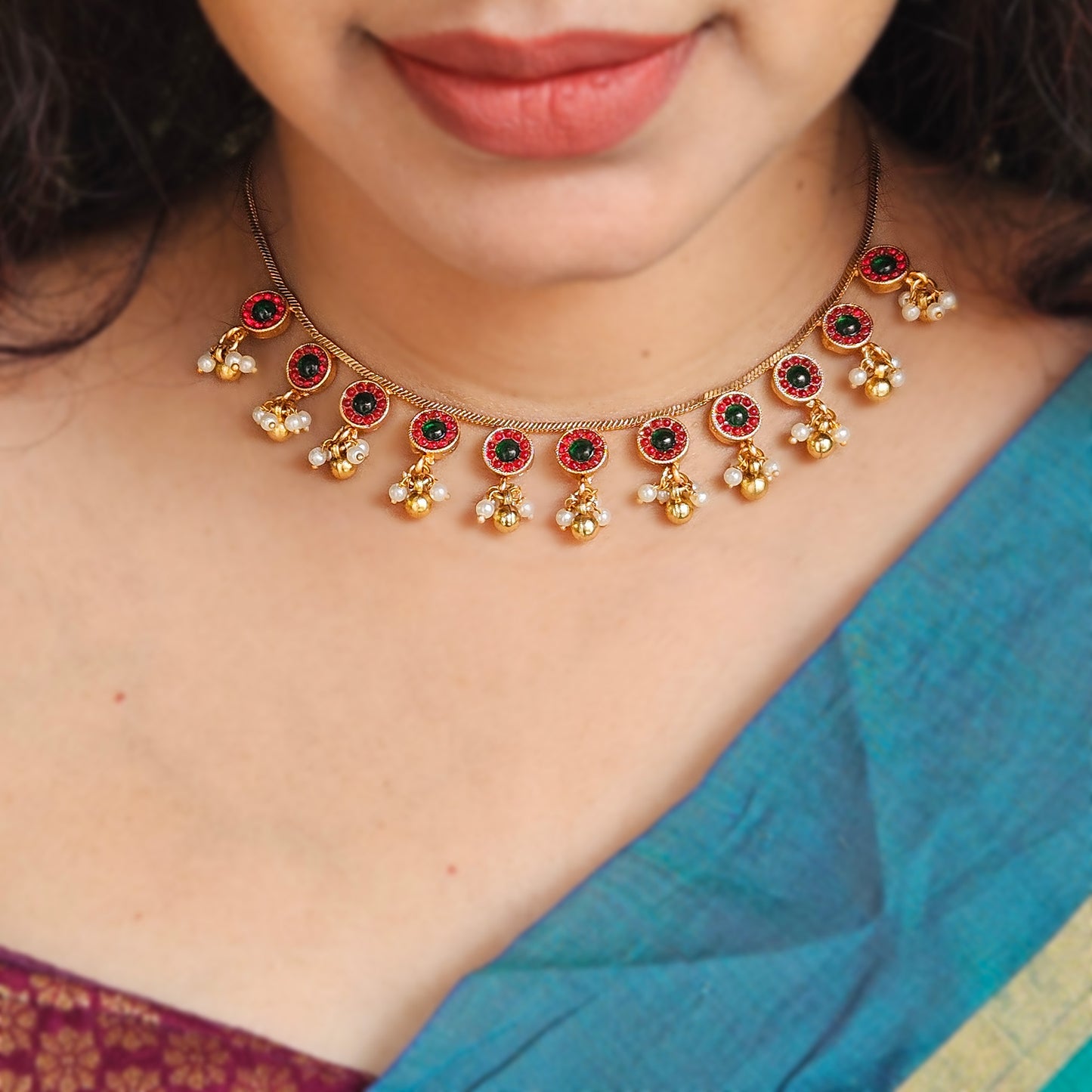 Multi pendant necklace with earrings