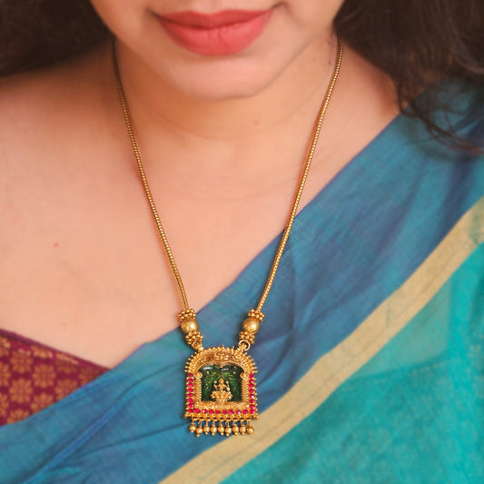 Long chain - temple Lakshmi