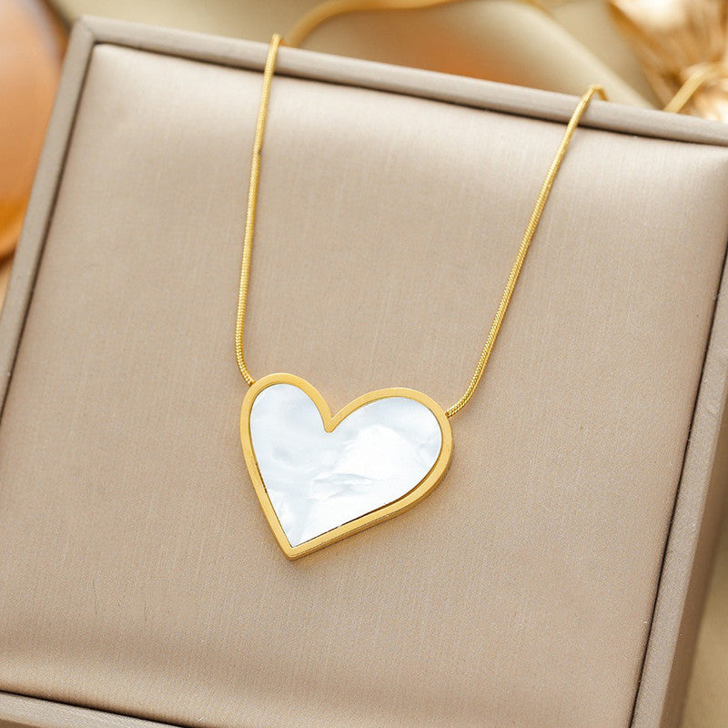 Stainless steel anti tarnish golden chain with big heart shaped pendant - white