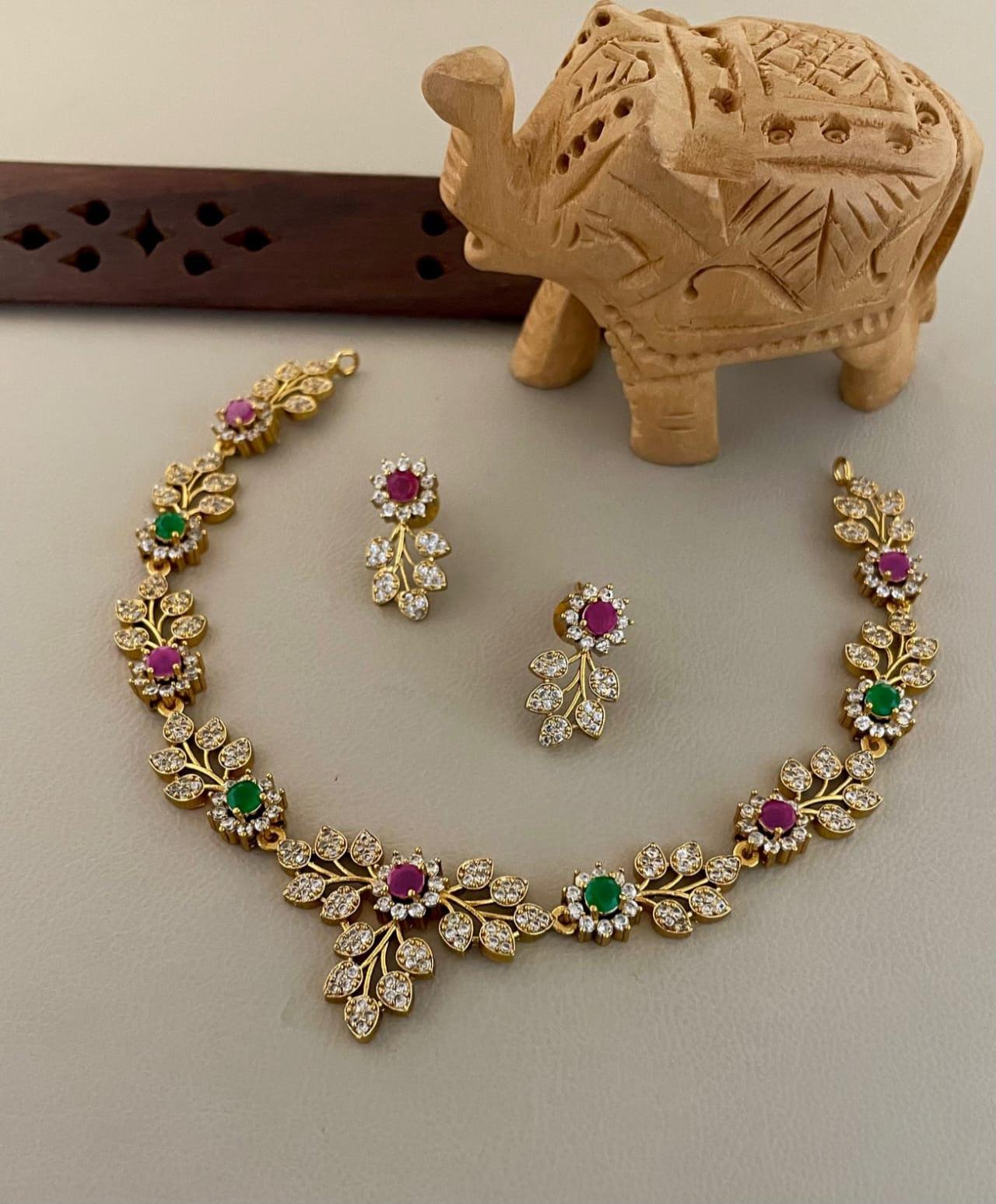 Necklace AD stone multi colour Non idol