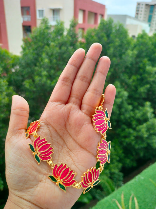 Lotus necklace with earrings