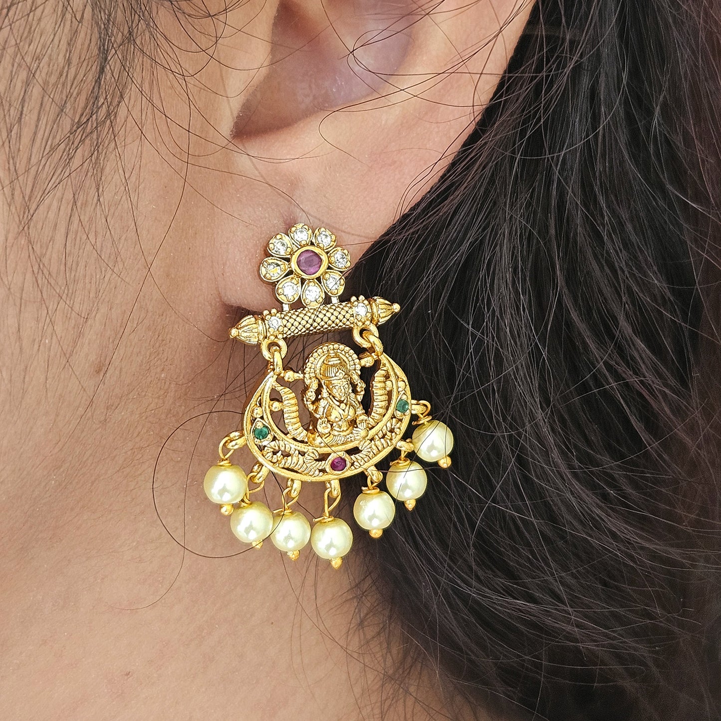 Short haram with pearl drops