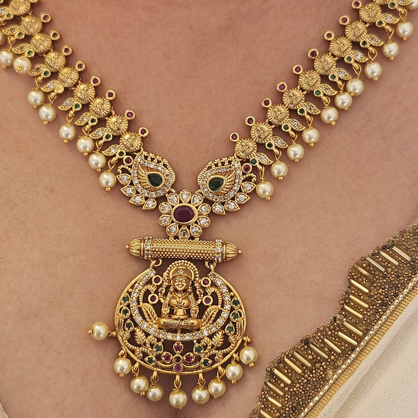 Short haram with pearl drops
