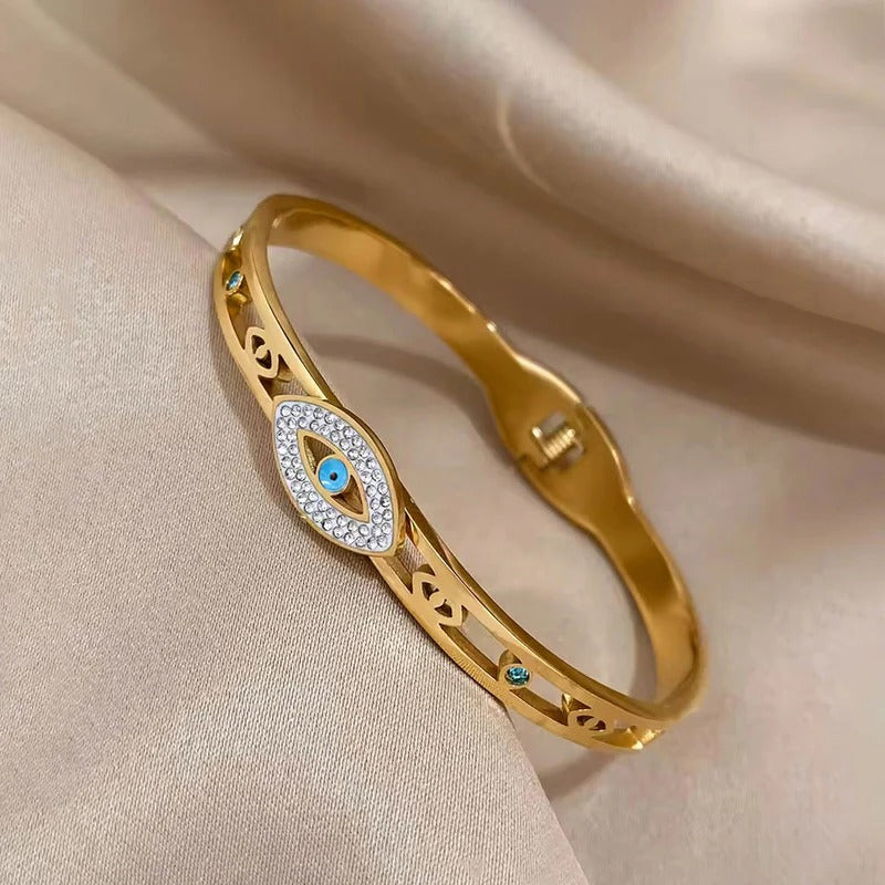 Stainless steel Anti tarnish evil eye bangle