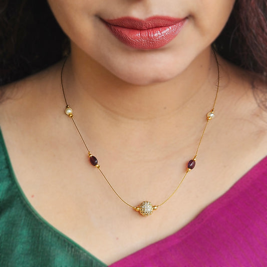 Necklace invisible beads