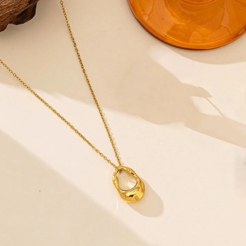 Stainless steel Anti tarnish necklace with contemporary pendant