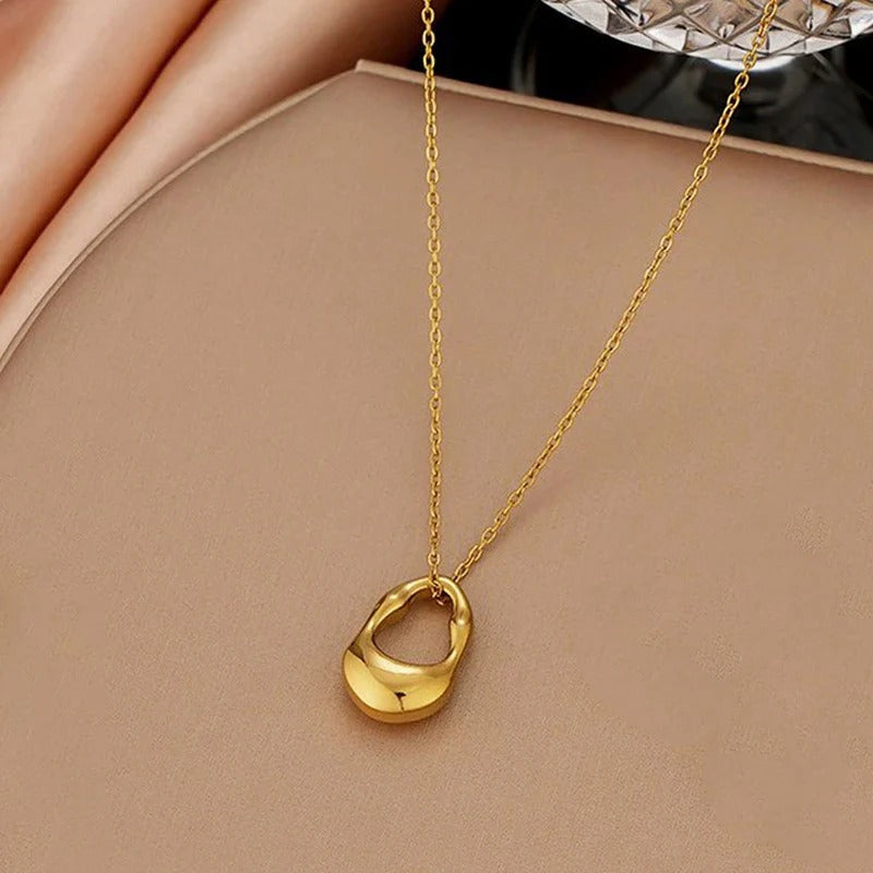 Stainless steel Anti tarnish necklace with contemporary pendant