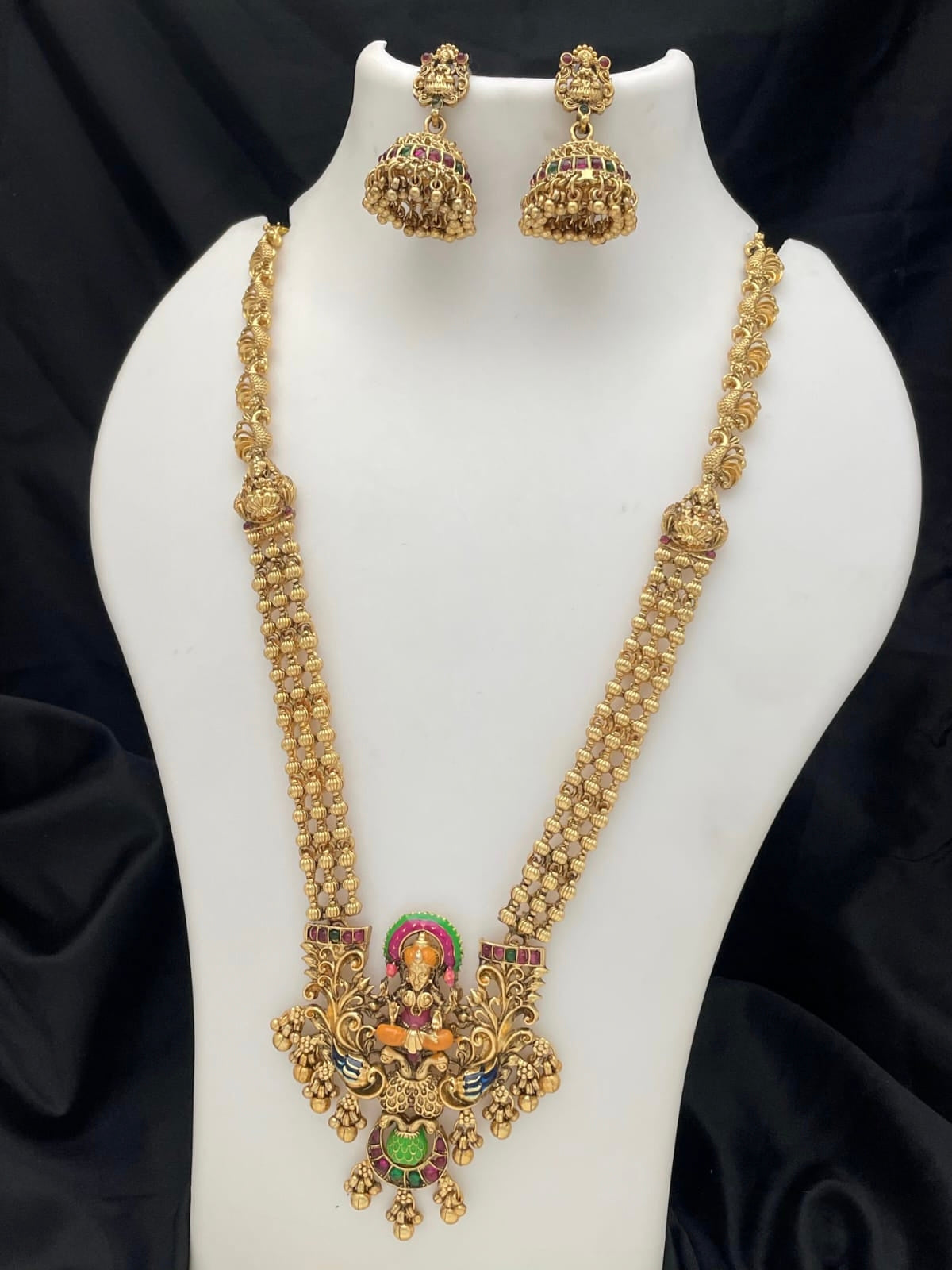 Long haram Lakshmi