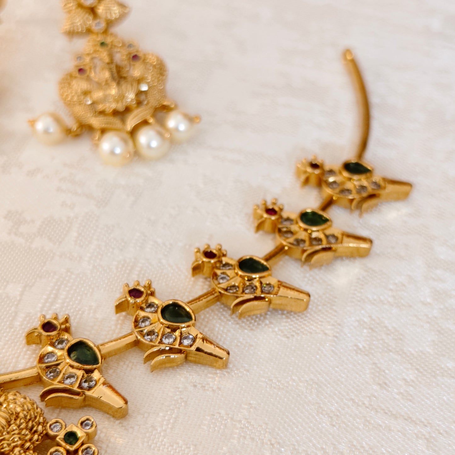 Necklace set Lakshmi pendant bird design
