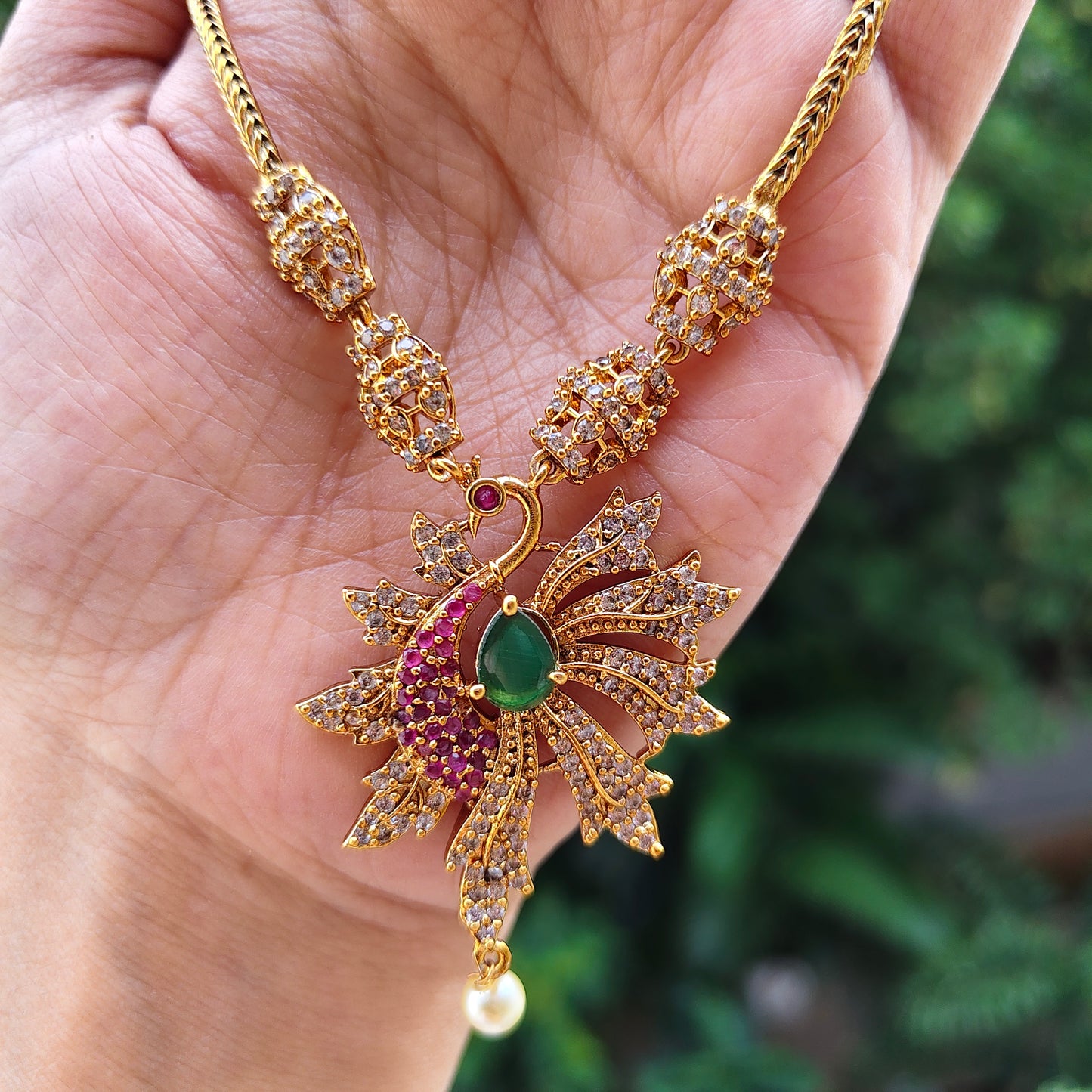Attige - peacock