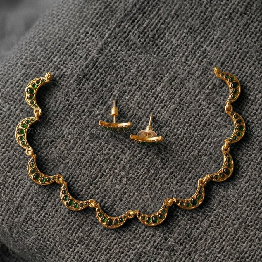 Necklace set Moon design Green