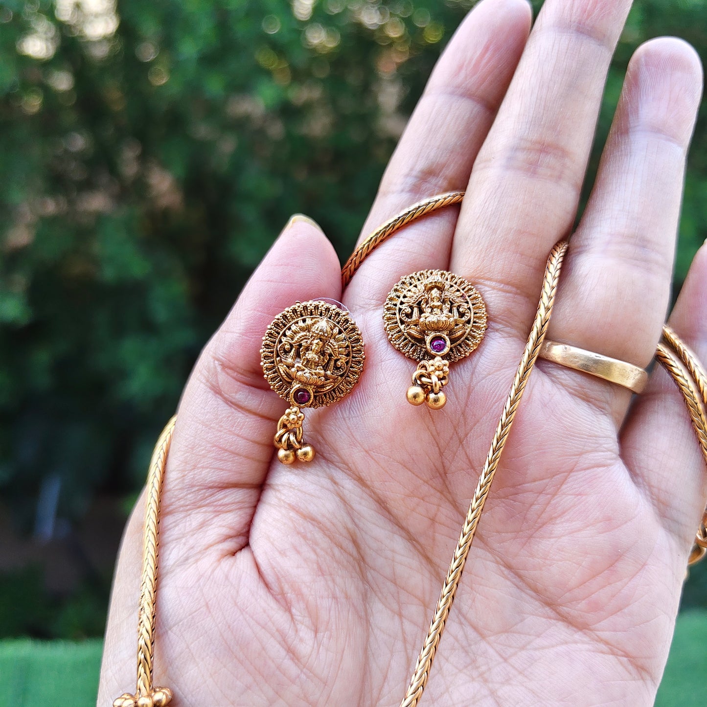 Short haram Green and Ruby stone