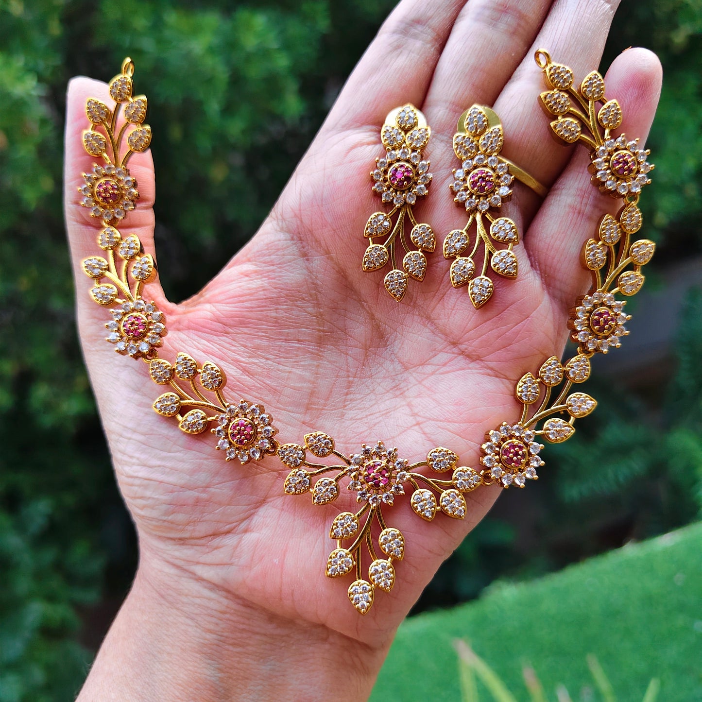 Ad stone Necklace set
