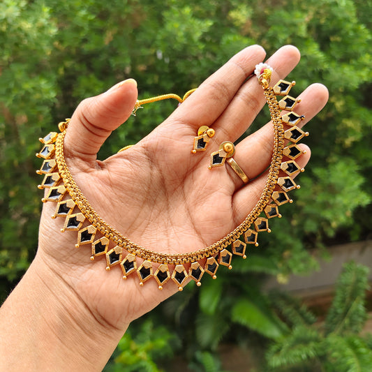 Necklace set Palakka in Black