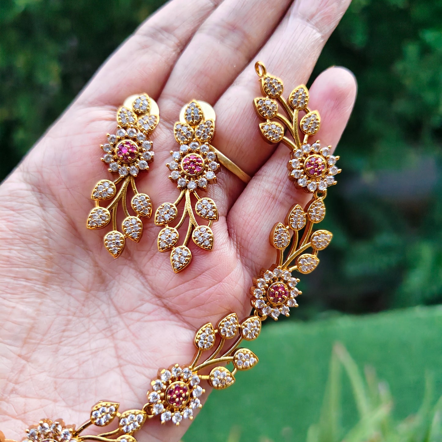 Ad stone Necklace set