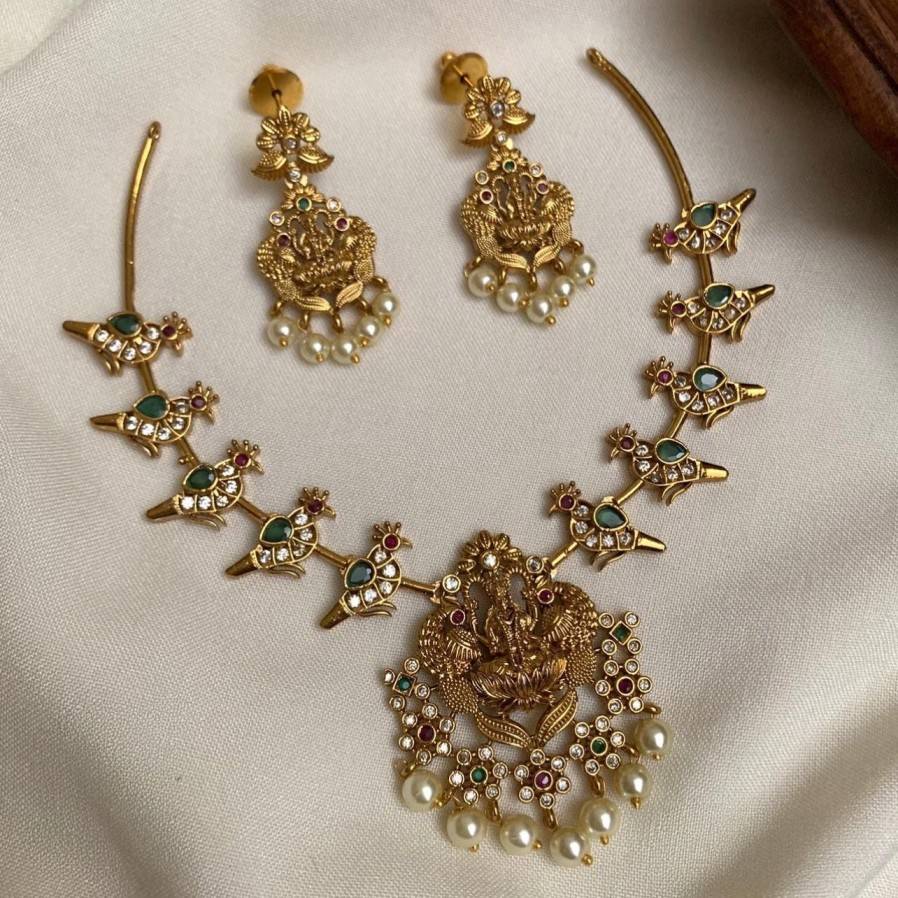 Necklace set Lakshmi pendant bird design