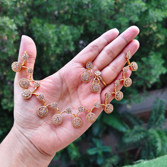 Ad studded necklace Set