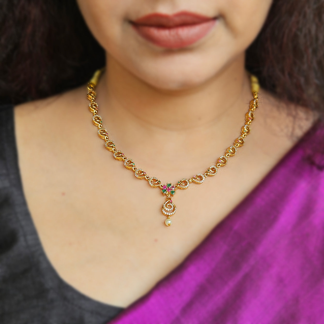 Gold plated necklace with earrings - Ruby and emerald stones