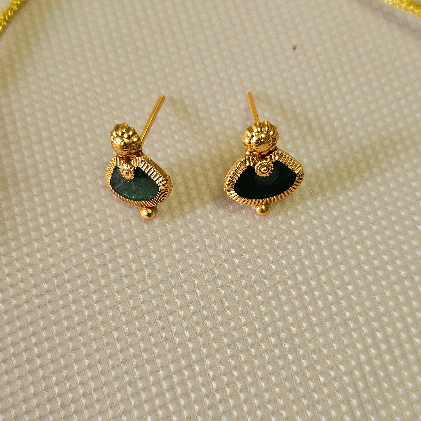 Nagapadam necklace set green