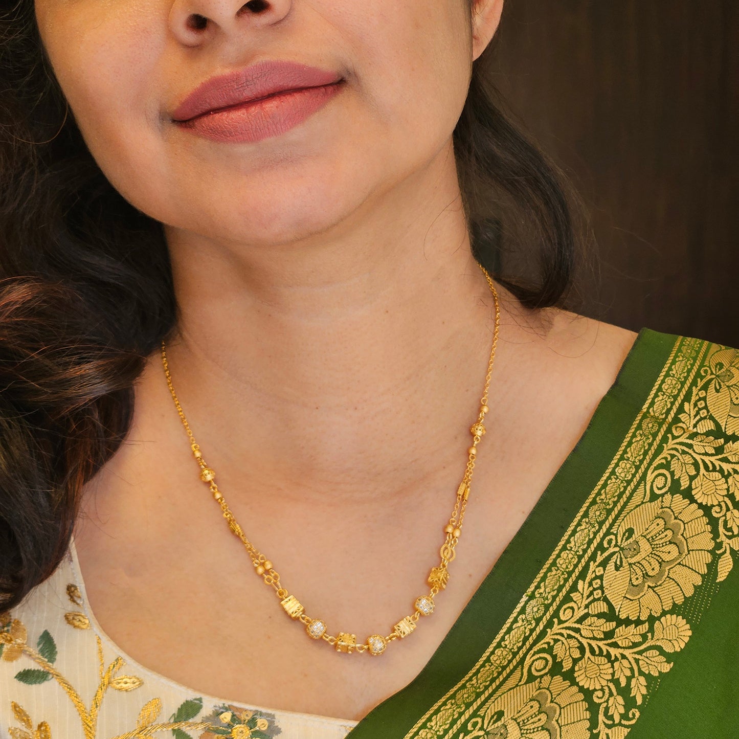 Golden necklace - Guarantee