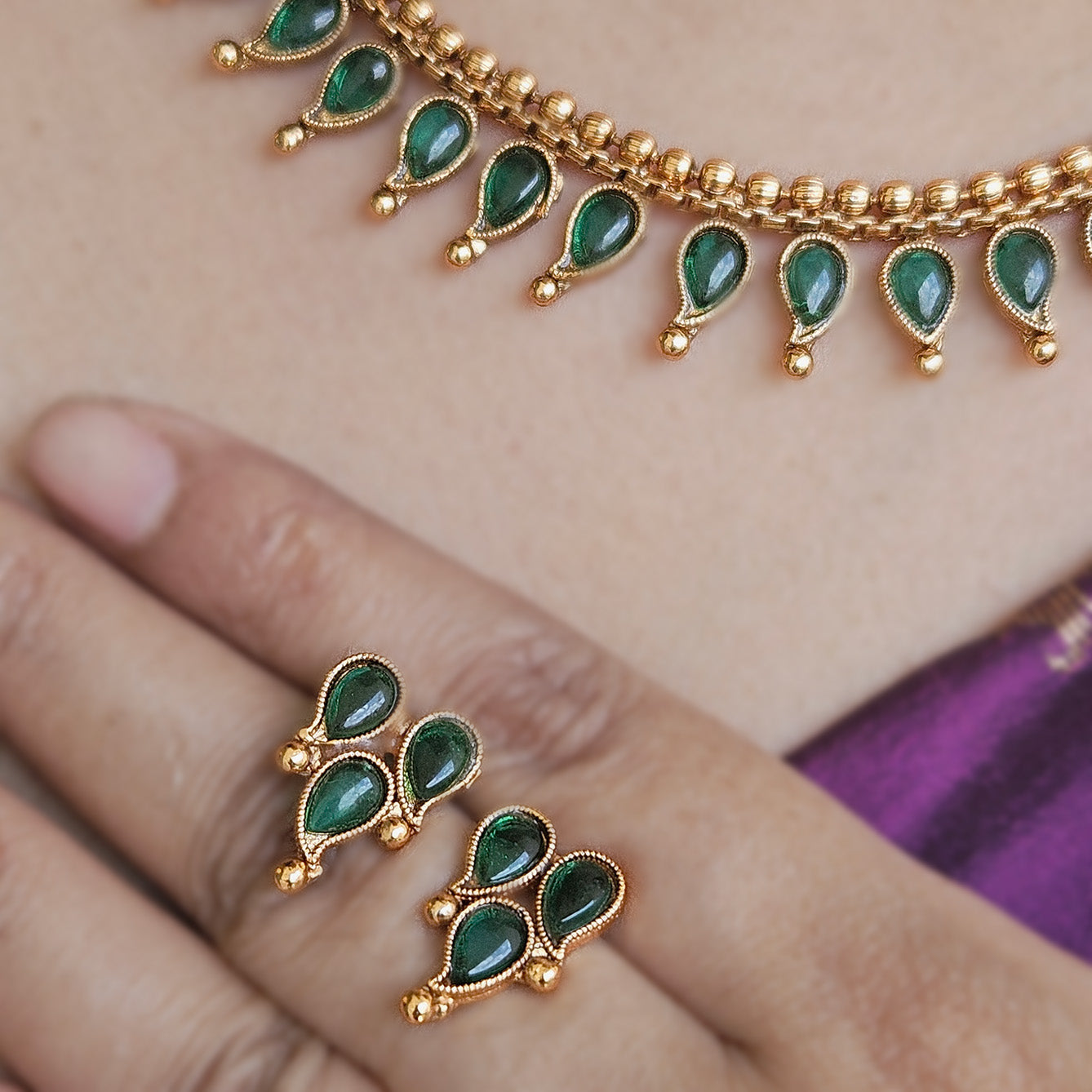 Necklace - Green with earrings